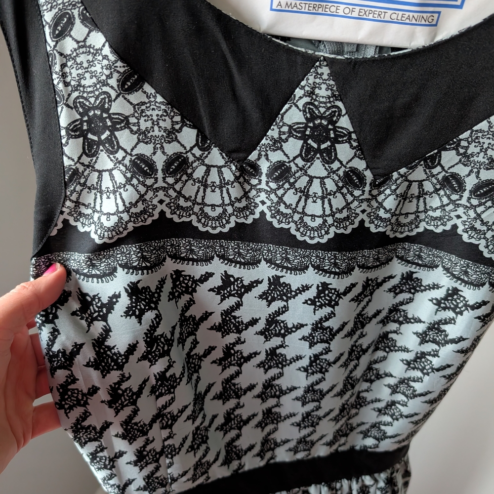 Dorothy Perkins Black and White Lace Midi Dress